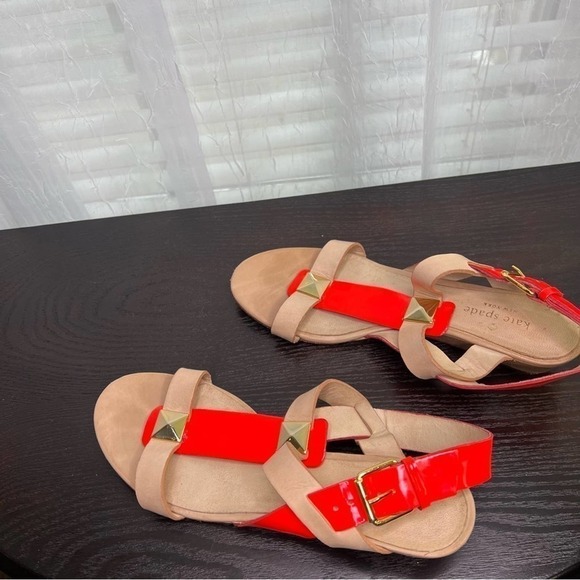 KATE Spade New York Sandals Neon Orange Patent Leather Gold Studs Size 8 - Picture 5 of 13